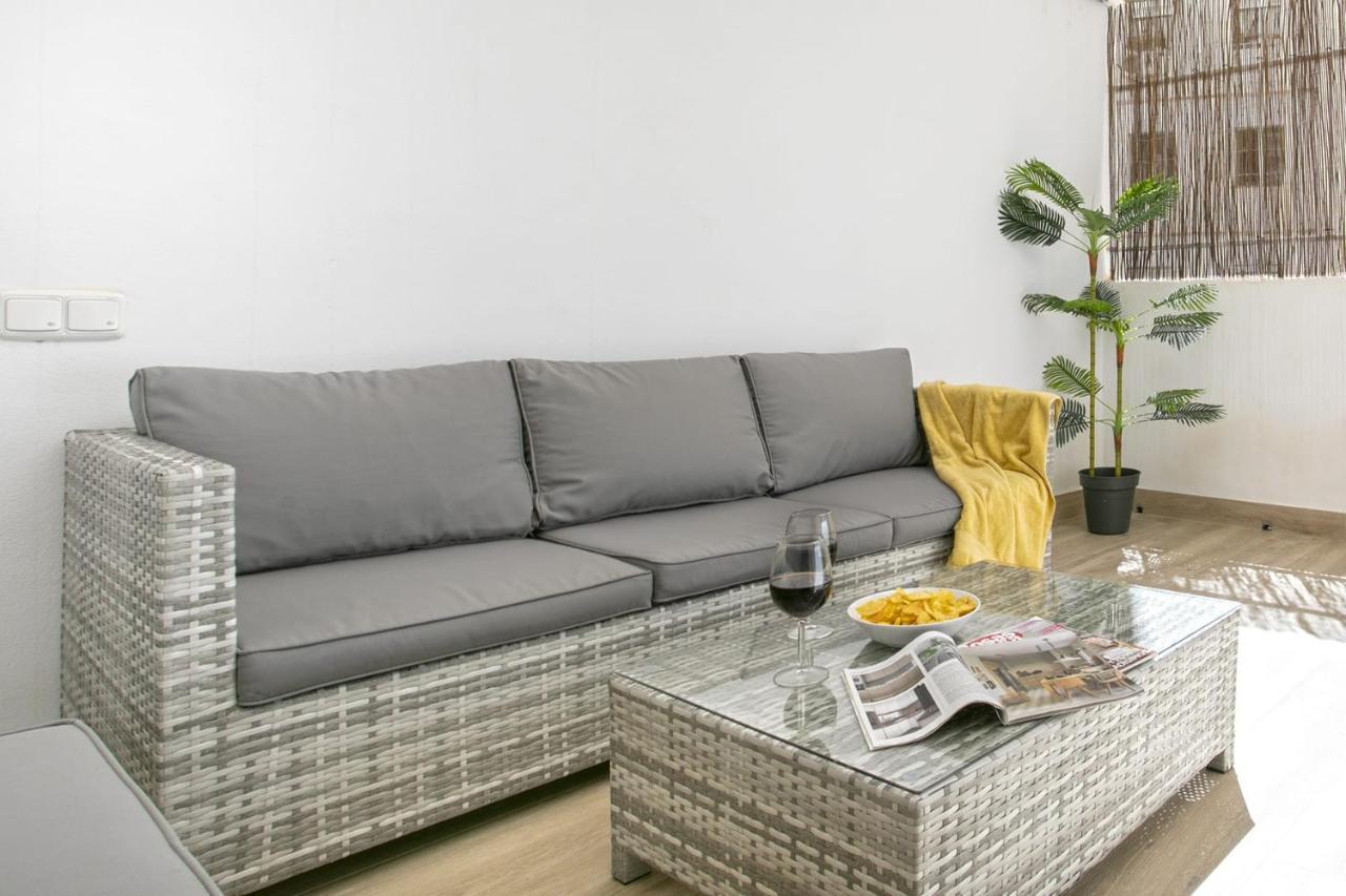 Precioso Apartamento Con Patio Málaga Buitenkant foto