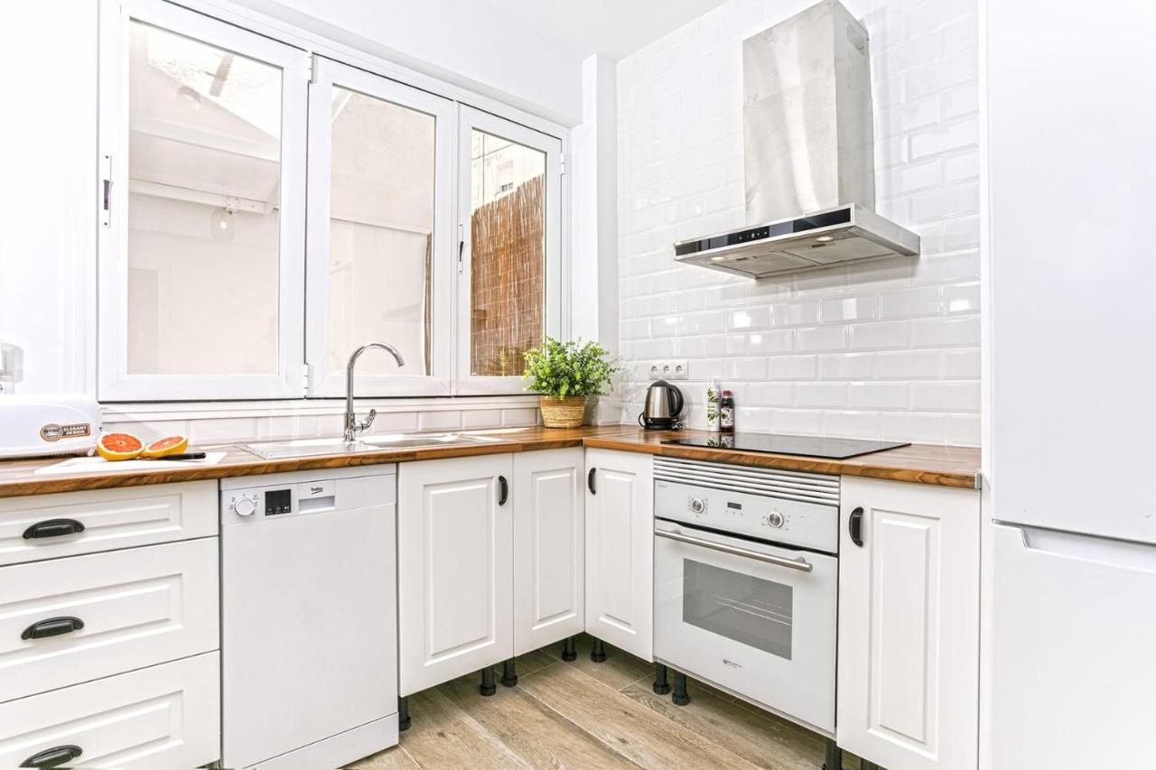 Precioso Apartamento Con Patio Málaga Buitenkant foto